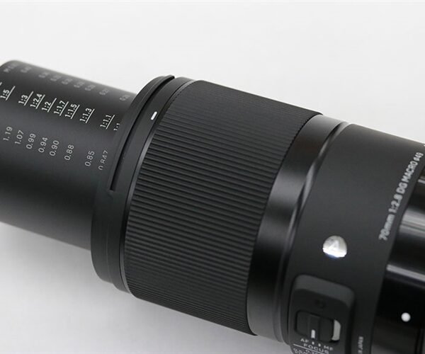 Sigma 70mm f/2.8 DG Macro Art Lens for Sony E - image 3